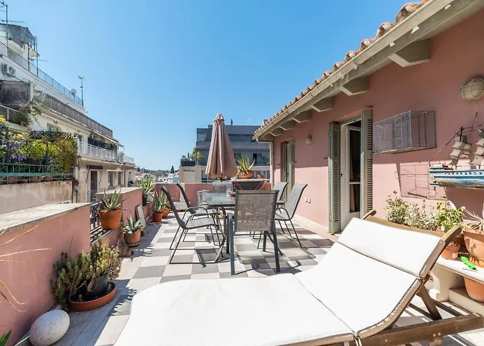 Apollonas Luxurious Apartments